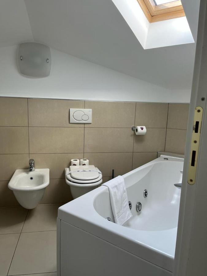 Ferienwohnung Rive Dora Ivrea Exterior foto